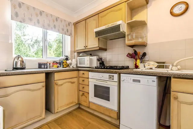 Photo 2 — Silvermere Court, 10 Foxley Hill Road, Purley, CR8