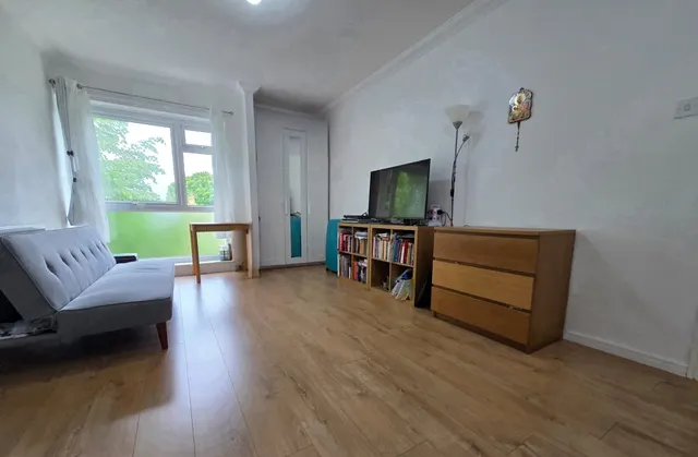 Lyonsdown Road, New Barnet, EN5, photo 2