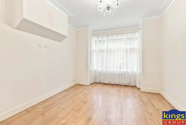 Waverley Road, London, photo 2