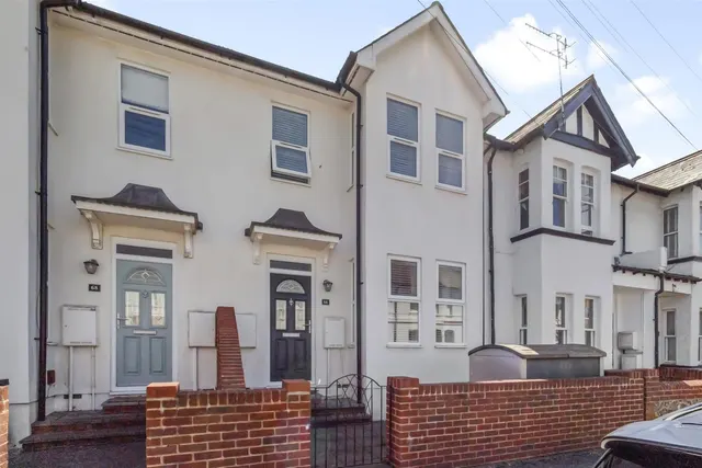 Broadwater Street East, Worthing, photo 1