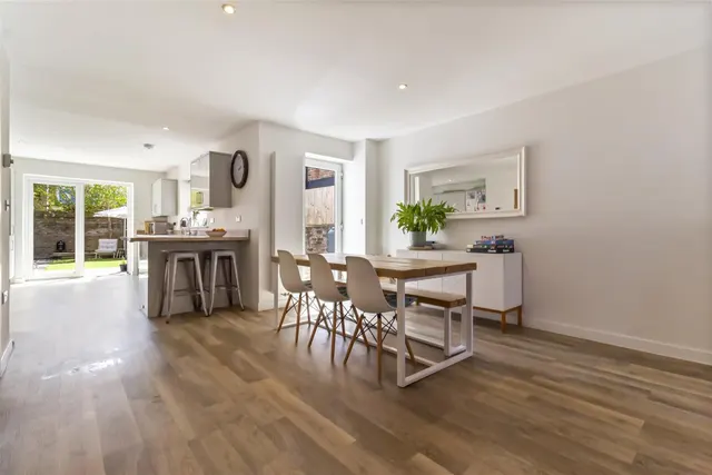 Photo 3 — Broadwater Street East, Worthing
