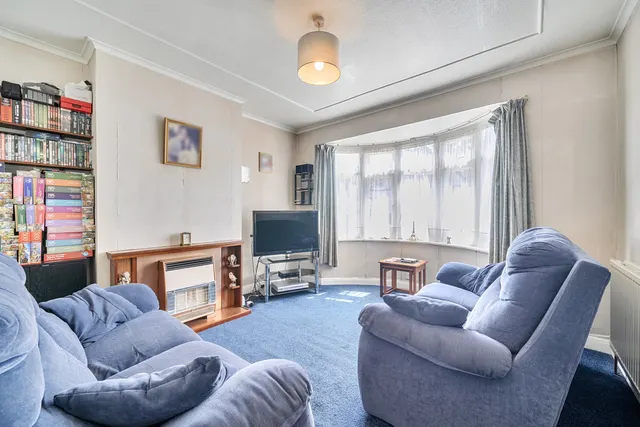 Abercorn Crescent, Harrow, HA2, photo 2