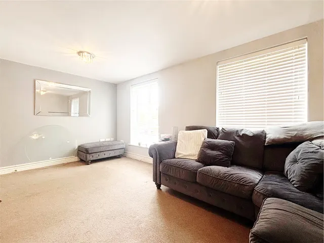 Tudor Way, Knaphill, GU21, photo 3