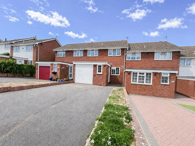 Jarvis Brook Close, Bexhill-On-Sea, TN39 3UQ, photo 1