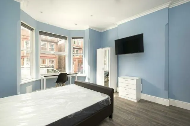 Derby Grove, Nottingham, NG7, photo 2