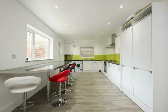 Derby Grove, Nottingham, NG7, photo 3