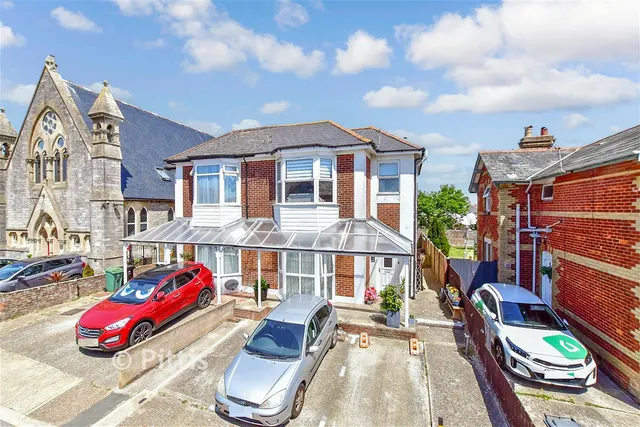 Station Avenue, Sandown, PO36, photo 1