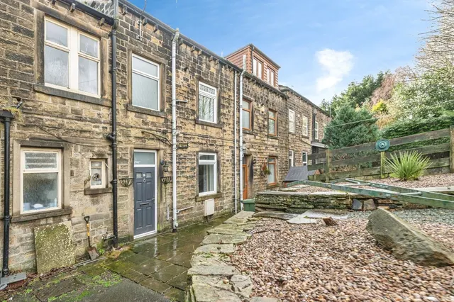 Deanhouse, Holmfirth, photo 1