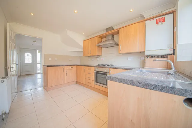 Photo 3 — Fair Oak Road, Eastleigh, SO50 8AA