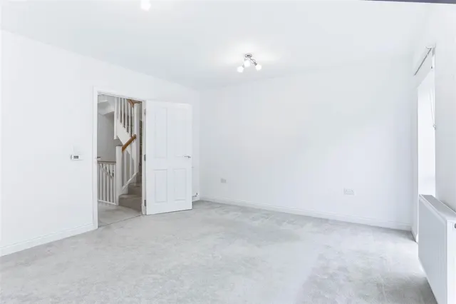 Photo 3 — Calico Avenue, Wallington, SM6 7FZ
