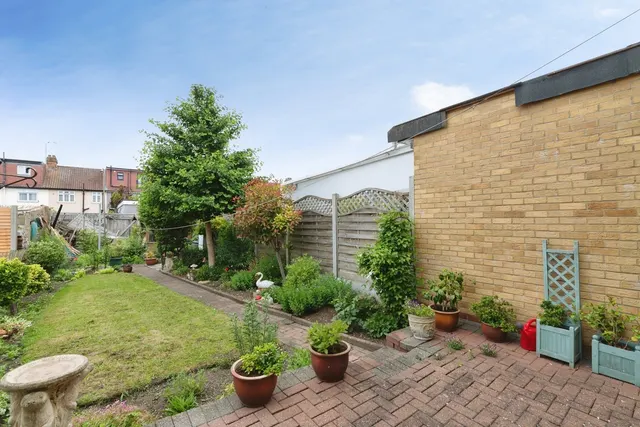 Photo 2 — Belvedere Road, Leyton, E10