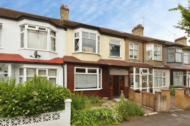 Belvedere Road, Leyton, E10, photo 1
