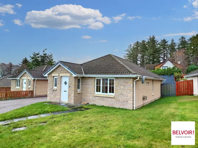 Rowan Grove,, Smithton, Highland, IV2, photo 1