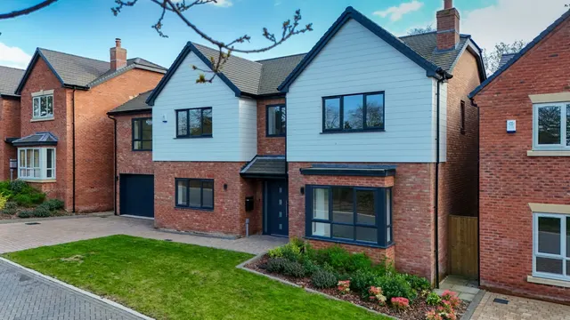 Donnerville Gardens, Admaston, Telford TF5 0DE, photo 1