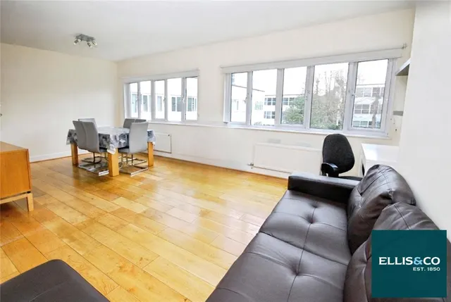 Highfield Court, Golders Green, NW11, photo 1