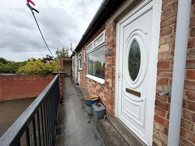 Photo 2 — Medina Gardens, MIDDLESBROUGH, Cleveland, TS5