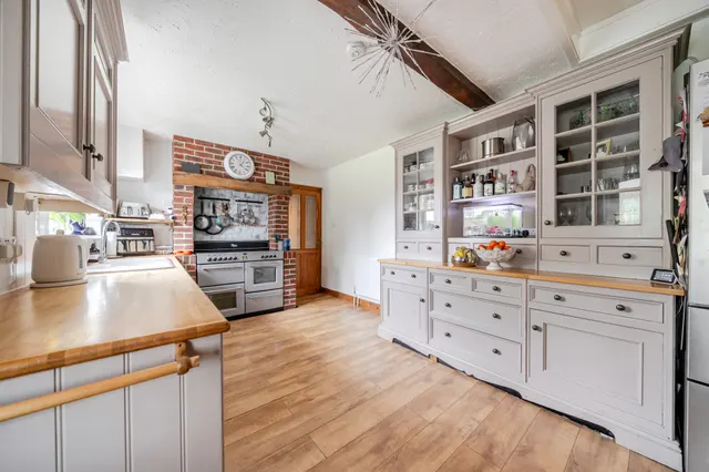 Post Office Road, Hungerford, RG17, photo 2