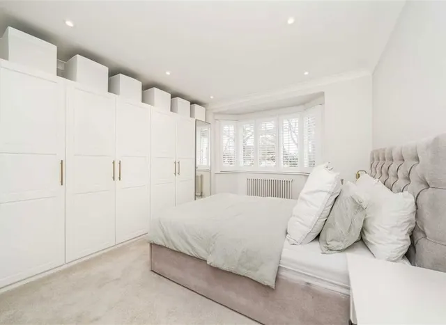 Amblecote Close, Grove Park, SE12, photo 2