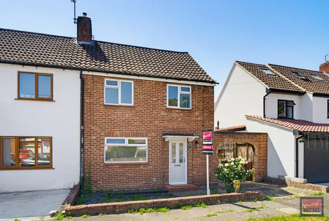 Beverley Road, Sunbury-on-Thames, photo 1