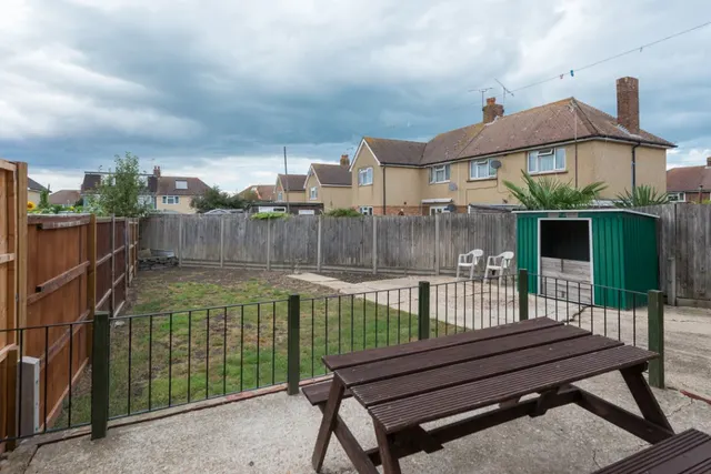 Walmer Road, Whitstable, photo 2