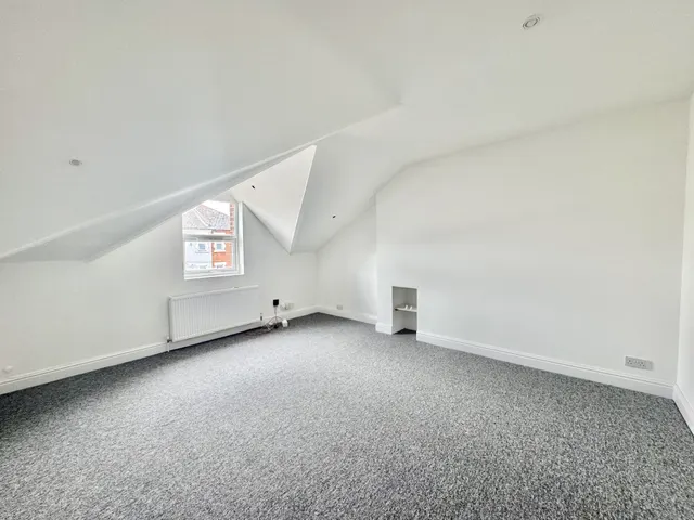 St. Andrews Road, Southsea, PO5, photo 2