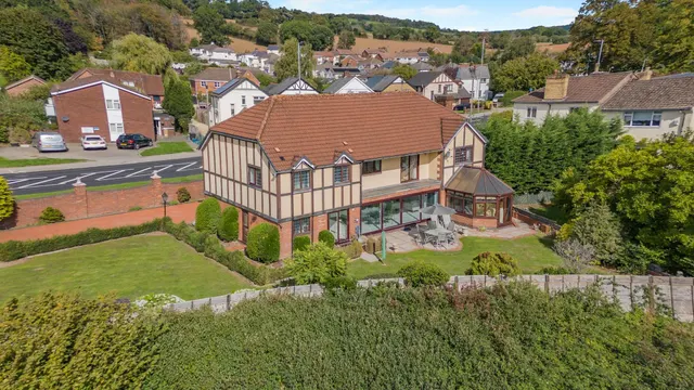 Chepstow Road, Langstone, NP18, photo 2