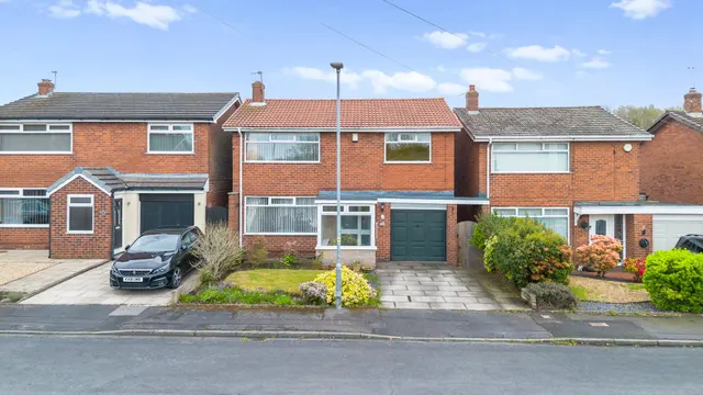 Tragan Drive, Penketh, Warrington, Warrington, WA5 2PJ, photo 1