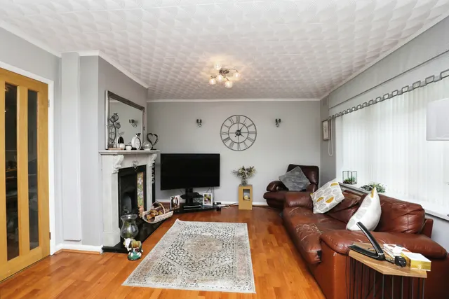 Photo 3 — Thirlmere Drive, Liverpool
