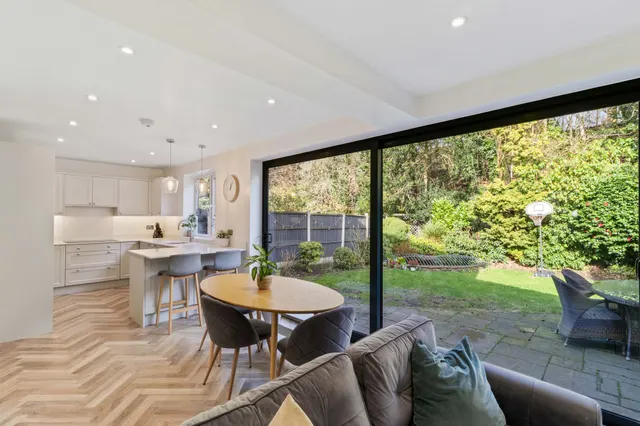 Photo 2 — Knightsbridge Avenue, Grappenhall, Warrington, Warrington, WA4 2QR