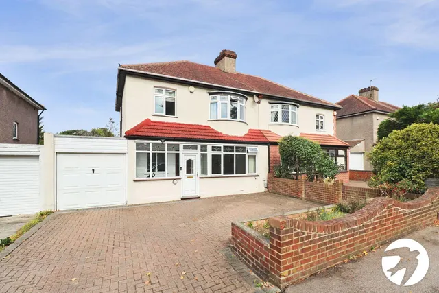 Woolwich Road, London, SE2, photo 1