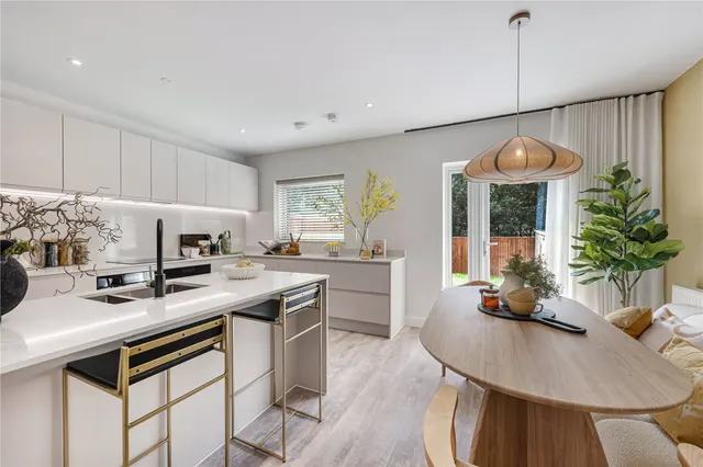 Victoria Road, Horwich, BL6, photo 1