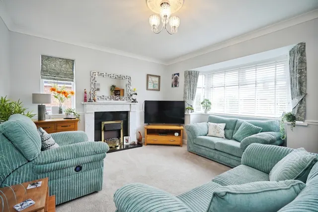 Rowena Drive, Ashby-de-la-Zouch, LE65, photo 2
