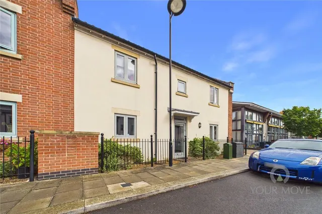 Mill Pond Drive, Upton, Northampton, NN5, photo 1
