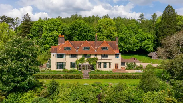 Photo 2 — Mapridge Green Lane, Great Missenden, Buckinghamshire, HP16 9PH