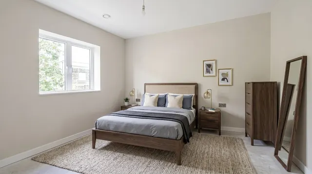 Warwick Road, London, W5, photo 3