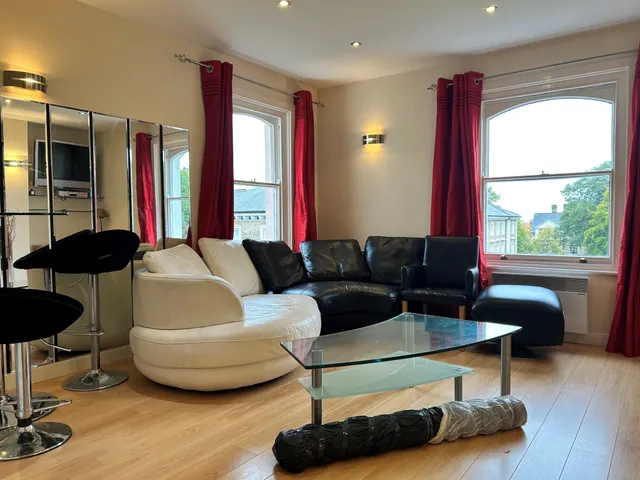 Princess Road East, Leicester, photo 1