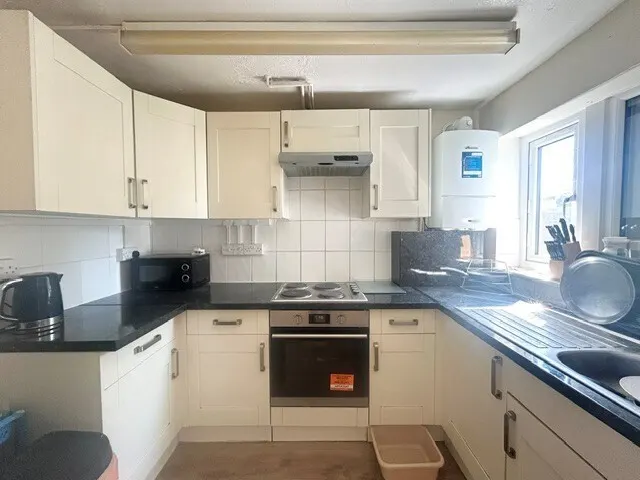 Essex road, Romford, RM7 8BE, photo 1