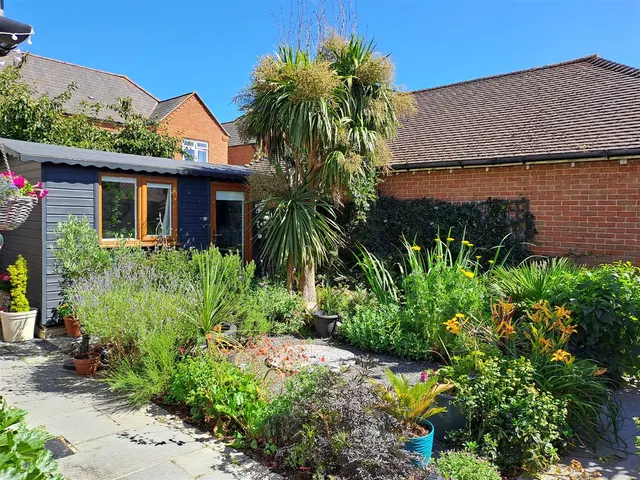 Wayside Road, Bramley Green, photo 3