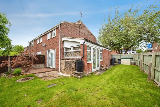 Grosvenor Place, Sutton-In-Ashfield, NG17, photo 2