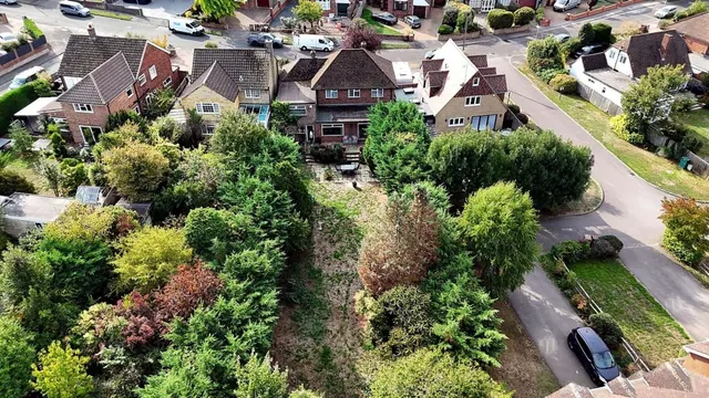 Erleigh Court Drive, Earley, RG6, photo 2