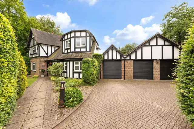 The Avenue, Dunstable, LU6, photo 1