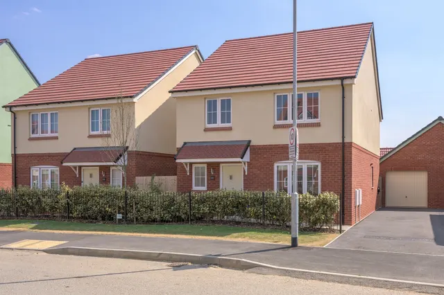 Stoke Albany Road, Kettering, NN14, photo 1