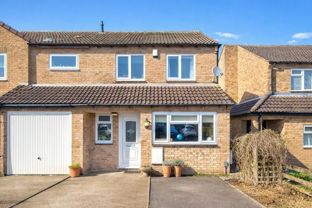 Chestnut Close, Frome, BA11, photo 1