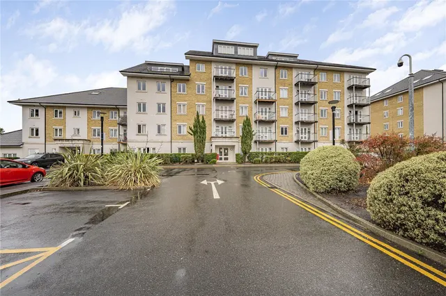 Park Lodge Avenue, West Drayton, UB7, photo 1