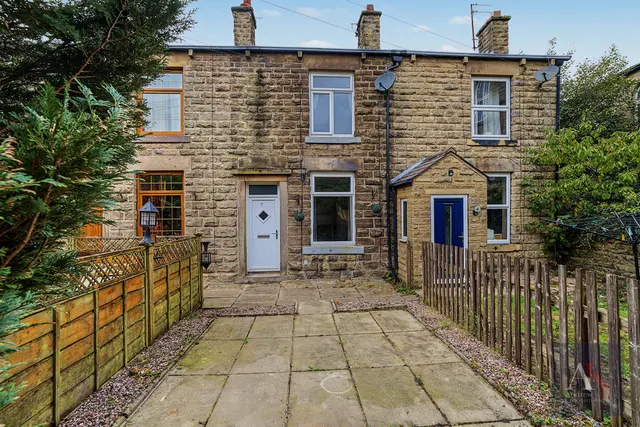 Princess Street, Whitworth, OL12, photo 1