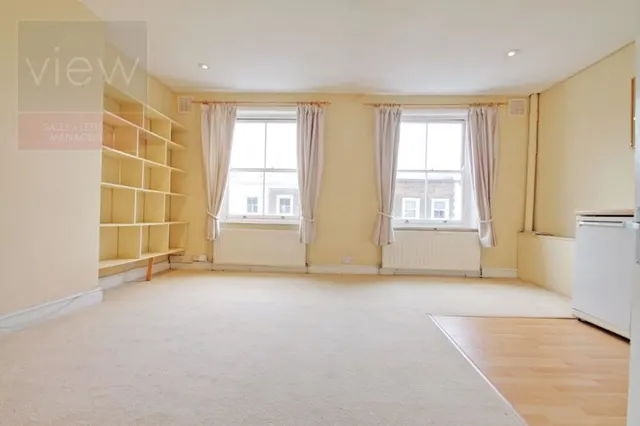 Photo 3 — Richborne Terrace, London SW8 1AX