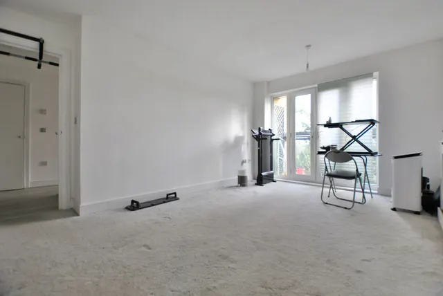 Black Eagle Drive, Northfleet, DA11, photo 2