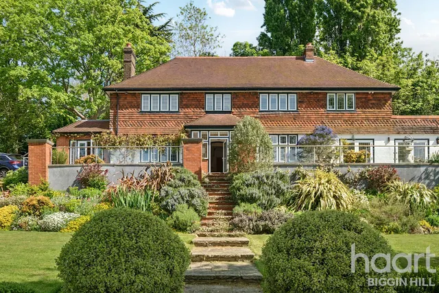 Westerham Road, Keston, BR2, photo 1