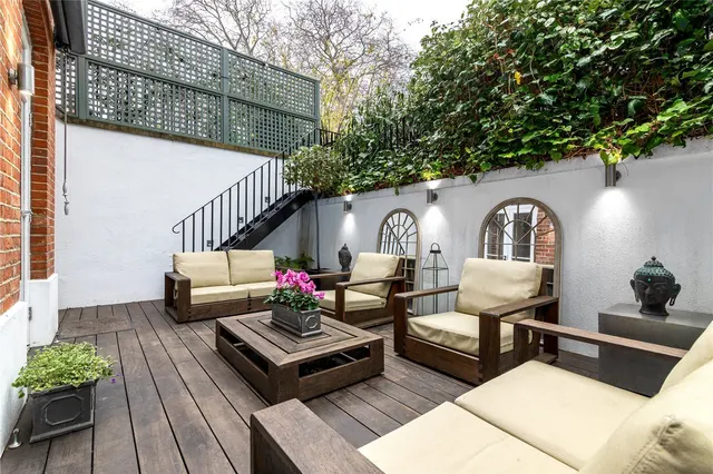 Photo 2 — Collingham Gardens, South Kensington, London, SW5 0HW
