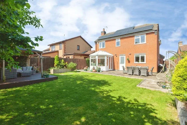 Devitt Way, Broughton Astley, LE9, photo 1